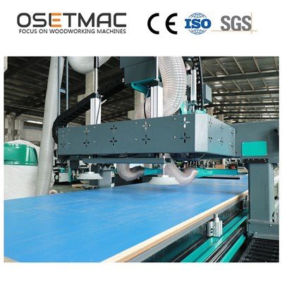 آلات جهاز التوجيه CNC